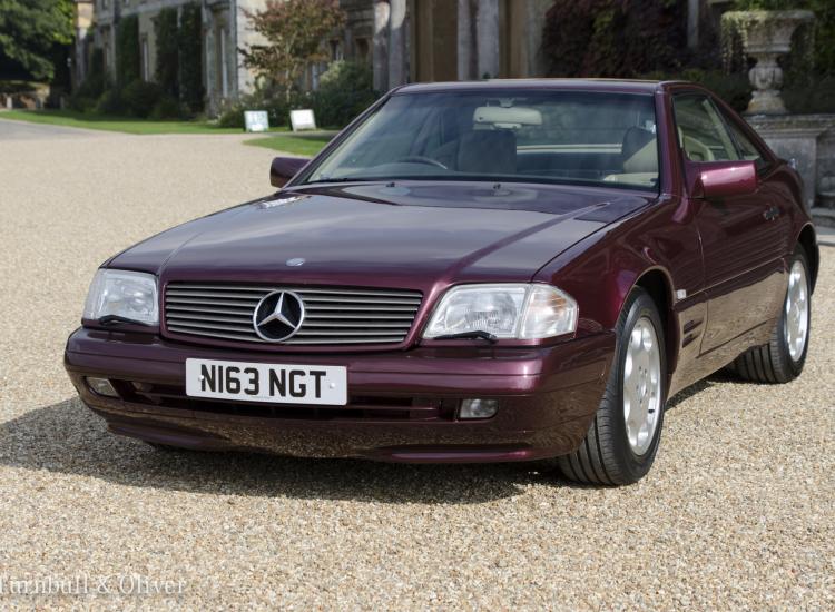 Mercedes Benz SL320