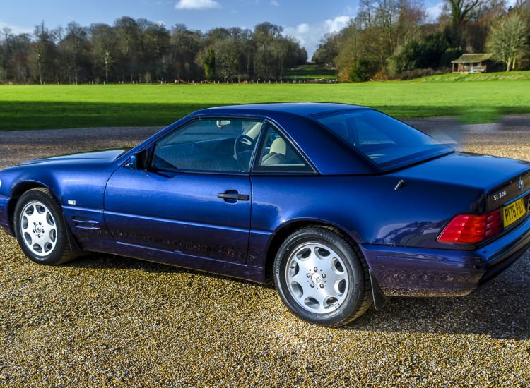 Mercedes Benz SL320